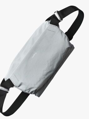 Bellroy Venture Sling crossbody bag, 9L, fog colour, mint condition!